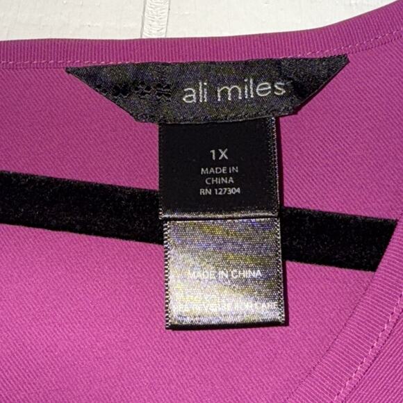 Ali Miles Women’s Boxy Short Sleeve Blouse Cutouts Purple Size 1X - Picture 4 of 5